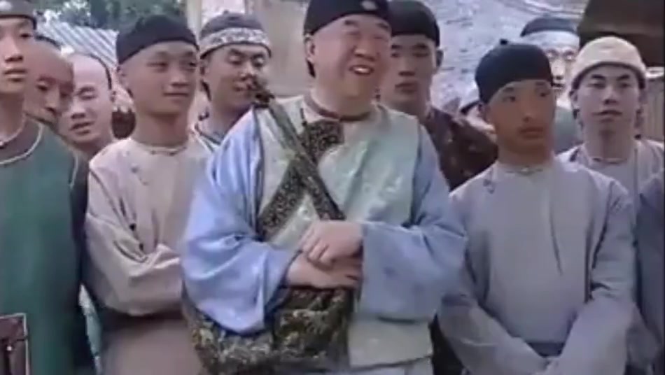 这表情太传神了,纪晓岚你又搁那忽悠啥呢?看把大爷给乐的