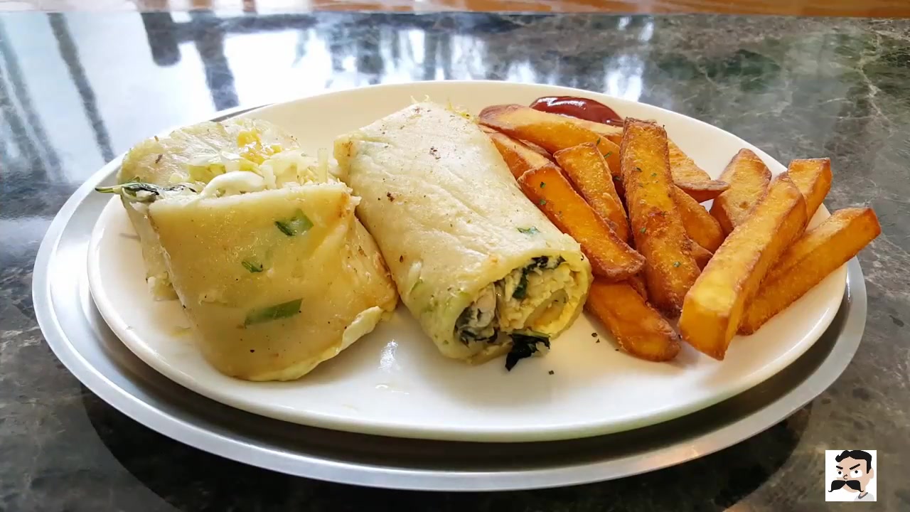 这就是台北高档的早餐店,这份蛋饼是菜单最便宜的,你觉得怎么样