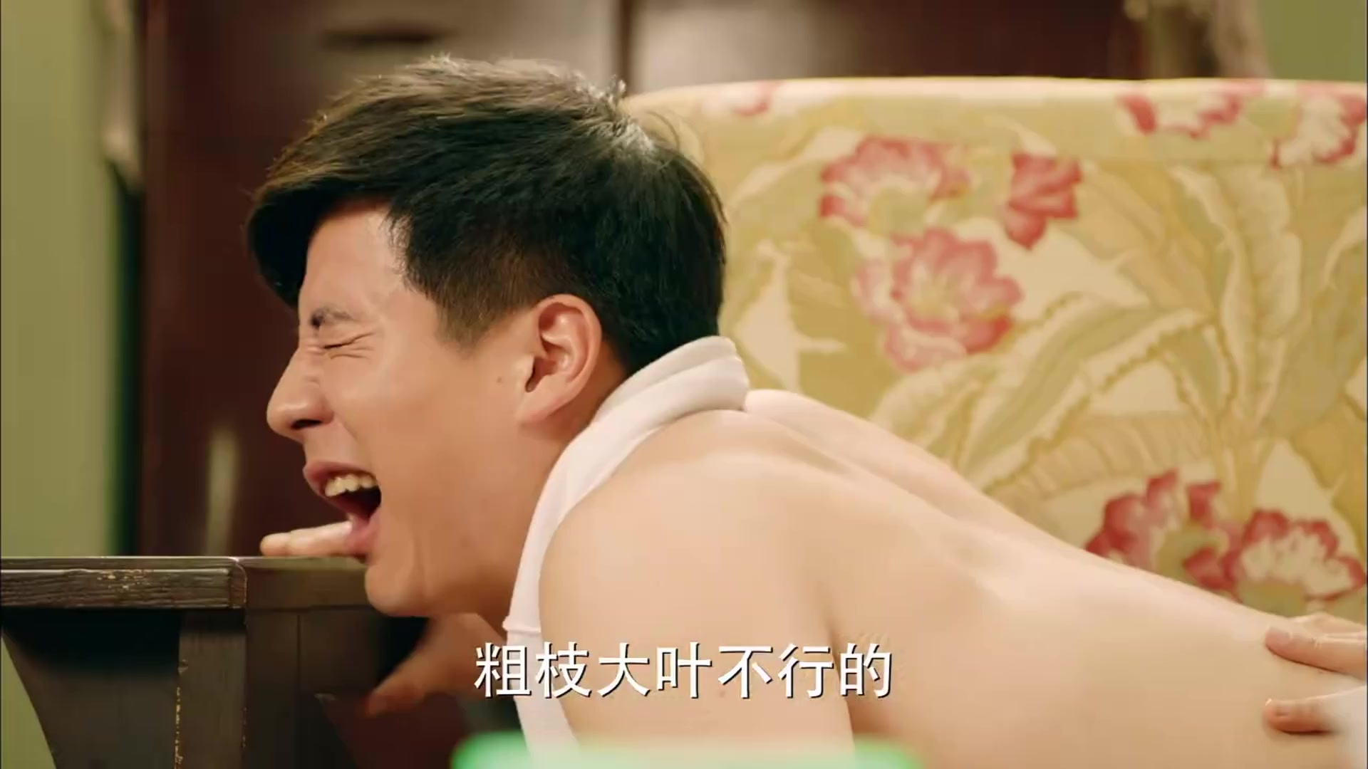 我的青春遇到你,姜妍魏千翔大婚当晚太猛,魏千翔吃不消被扭腰