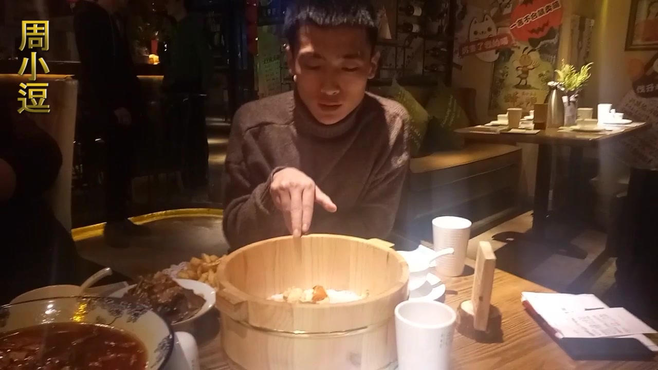 试吃“胡桃里酒吧美食”,味道不错,价格不贵,环境优美