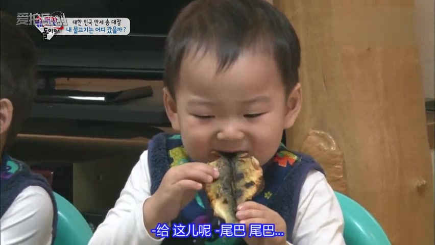 难怪大家那么喜欢宋民国,那表情包真是无处不在,吃饭时歌曲必备