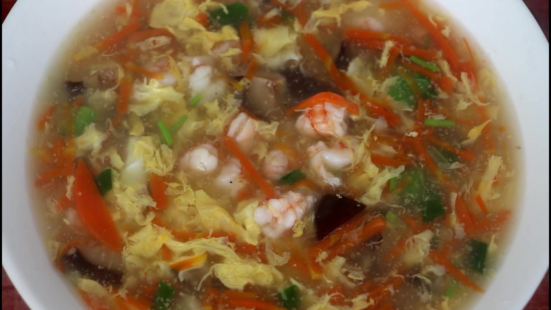 教您在家做营养香菇虾仁汤,味道鲜美可口,营养丰富