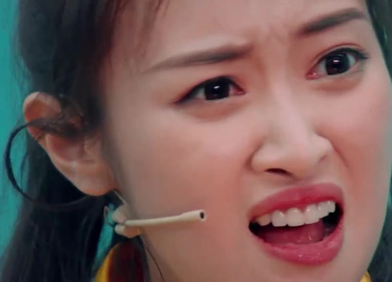 《星星美人鱼》高艺蝶进入小剧场,上演万能遥控器