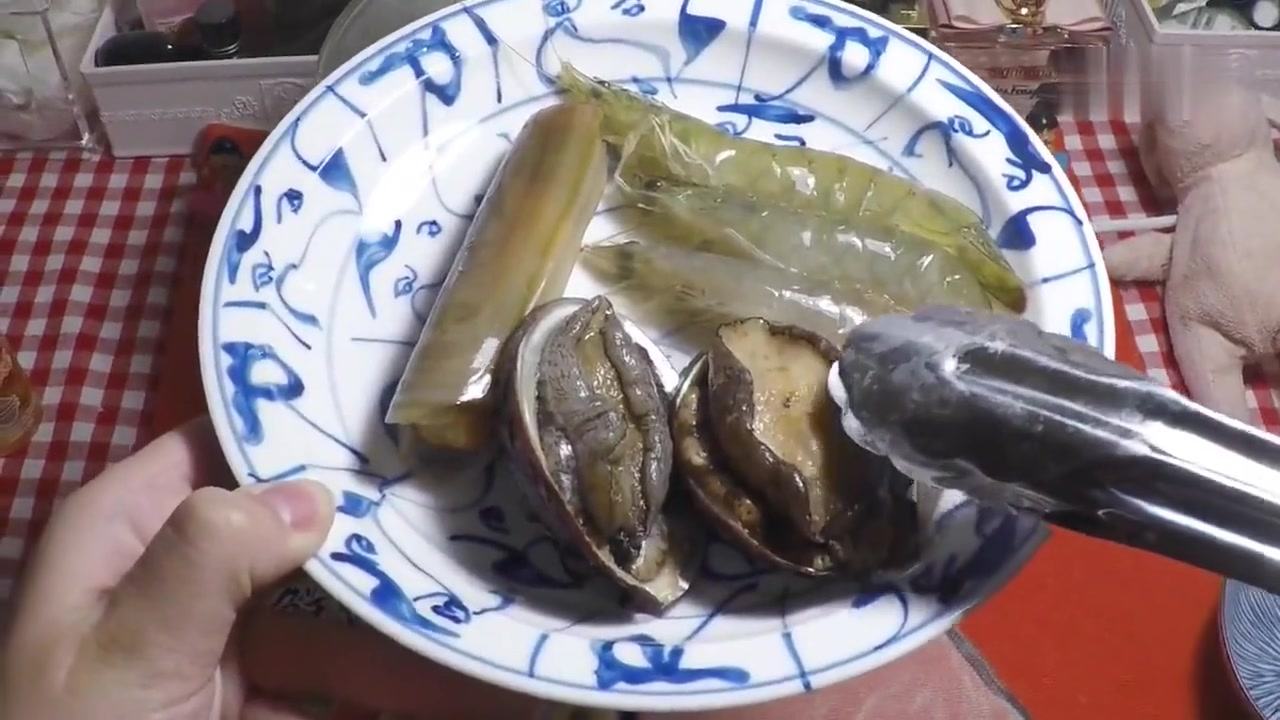 用鲜活海鲜煮鲜虾鱼板面,这海鲜味简直太足了!