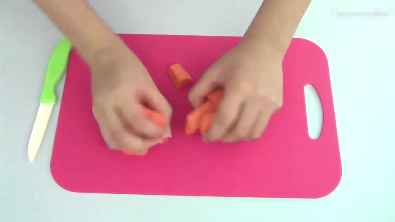 教你制作美味好喝的蔬菜汤 冬天来一碗最好了