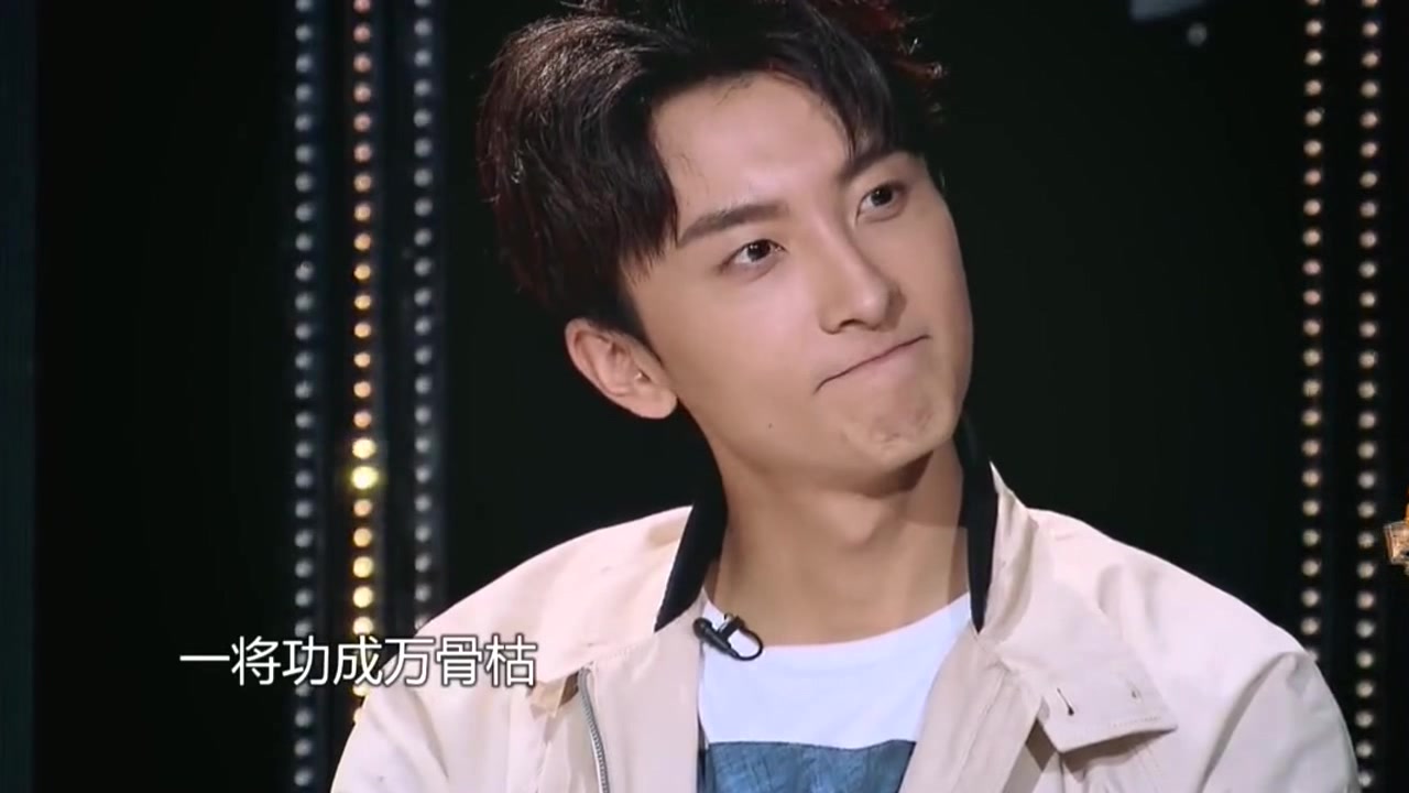 金马影后马思纯配音呆萌的小黄人和你好疯子,这才是真的实力啊!
