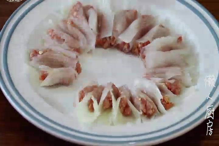 教你大白菜的新吃法,过年做一盘高端大气上档次,好吃又好看
