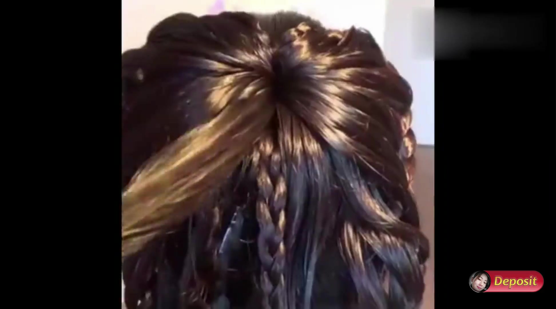 给女儿编了一个八爪鱼发型,感觉还是蛮酷的,邻居看了很满意