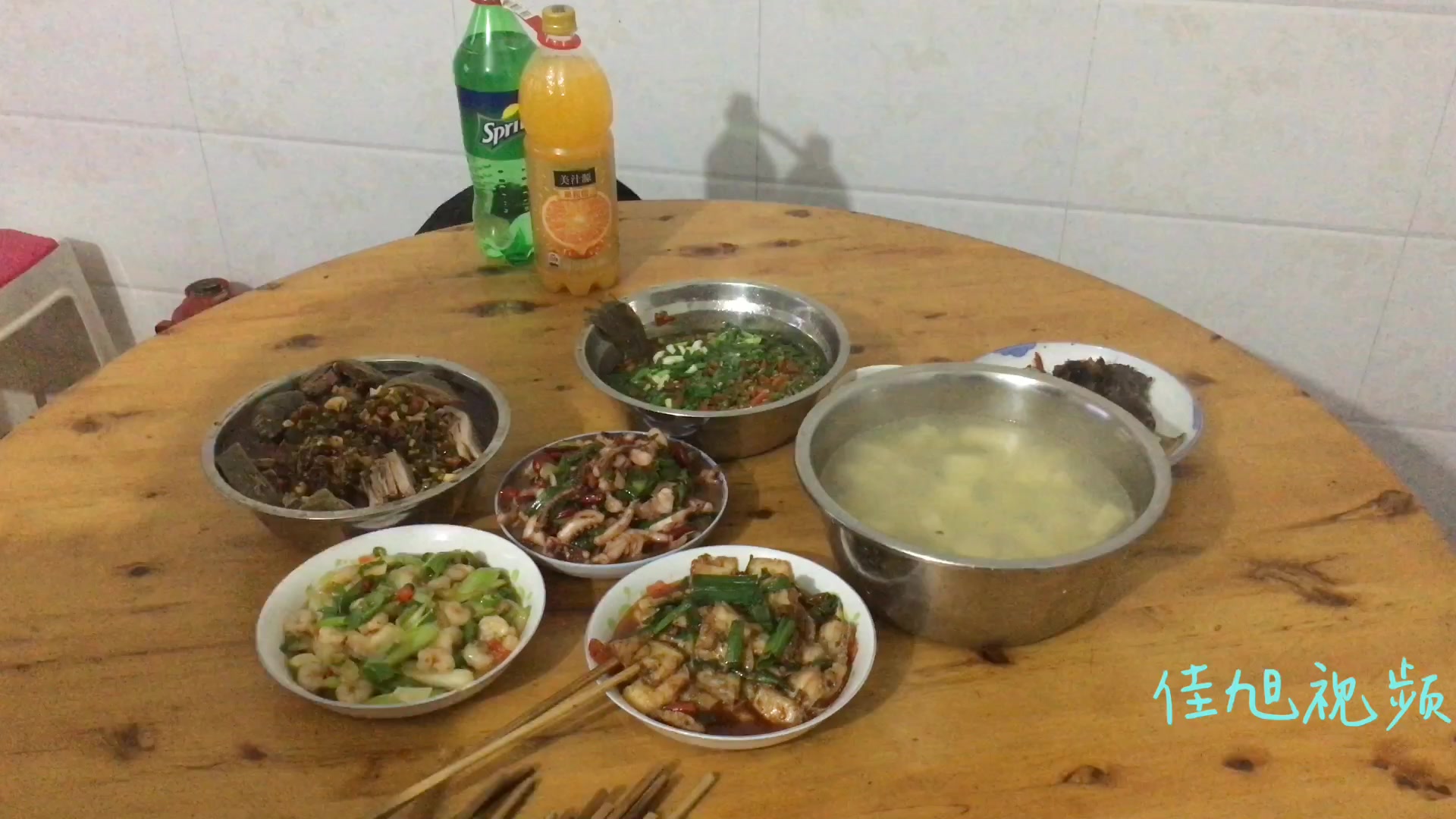 剁椒八宝鱼,炒八爪鱼,炒虾仁,你更爱那一道菜?看得人口水蔓延