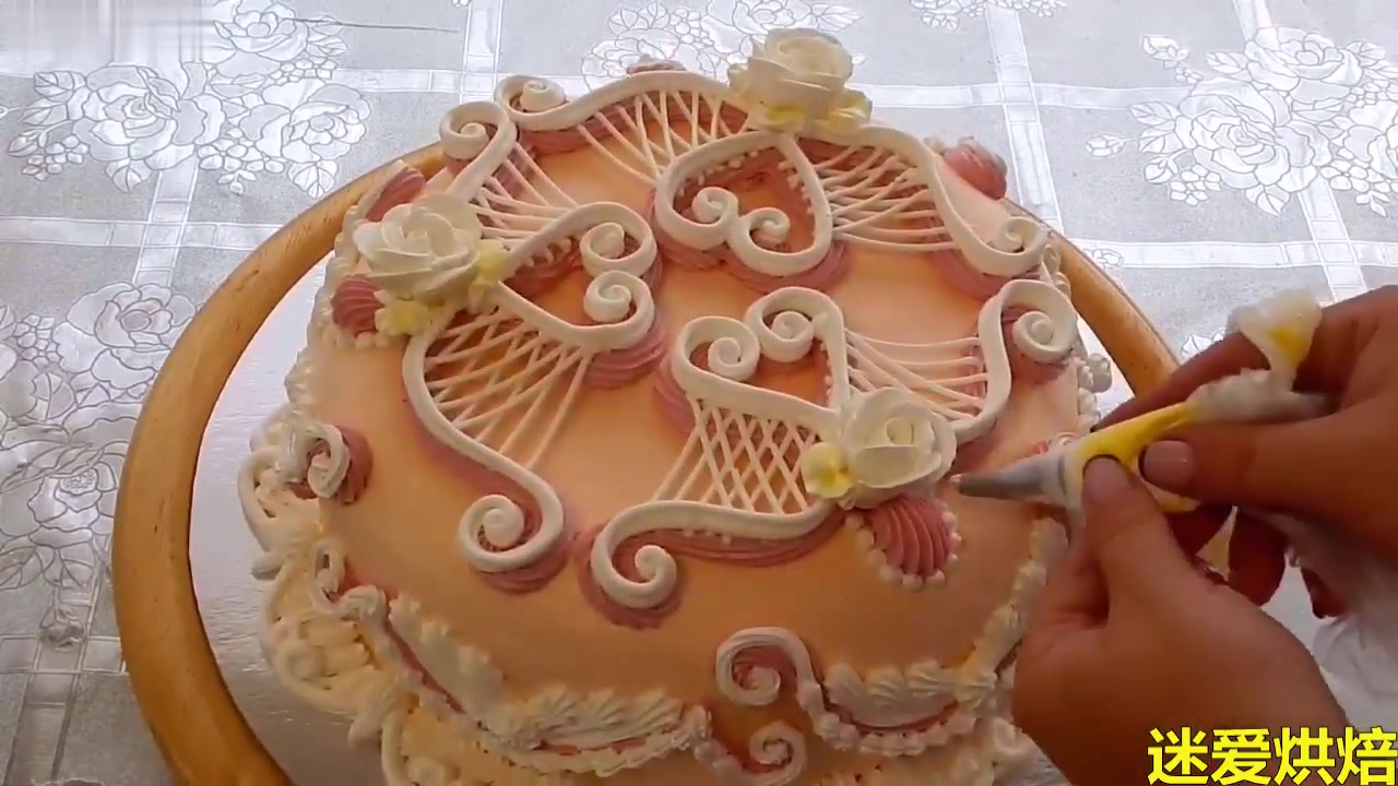 奶油生日蛋糕制作教程,如此复古的蛋糕好喜欢