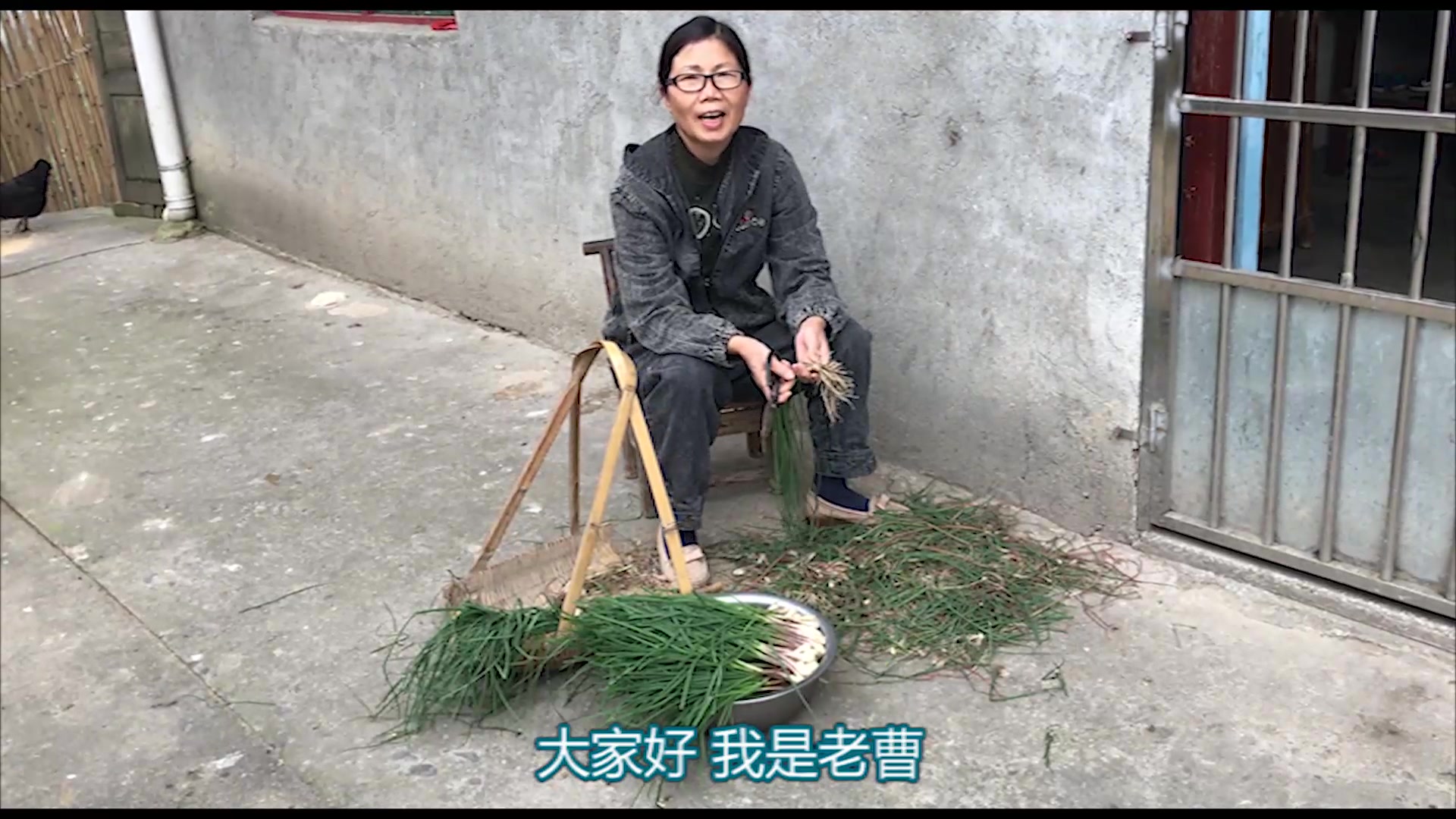 农村这种绿色蔬菜,婆婆一双巧手烹饪,上桌堪比皇家满汉宴席!