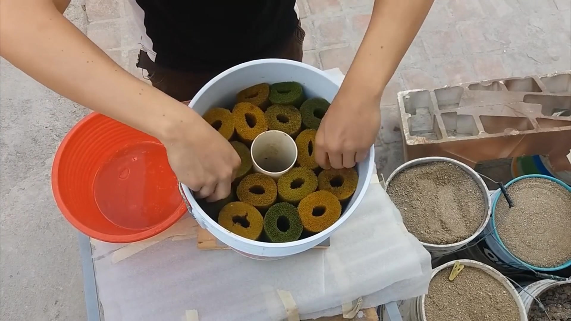 DIY超便宜鱼缸上滤,看看越南鱼友的手艺