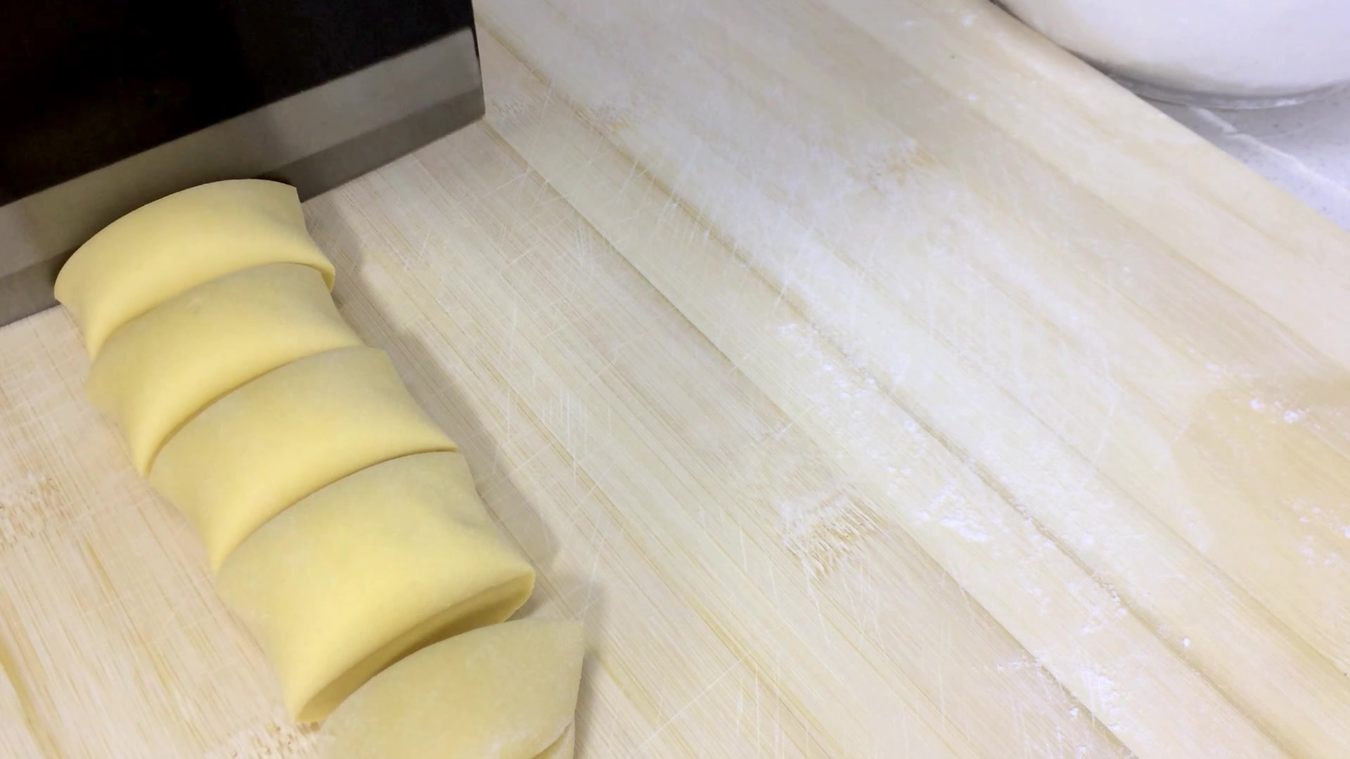 蔬菜彩色馒头做法来了,更美味更有营养,宝宝都忍不住多吃几个