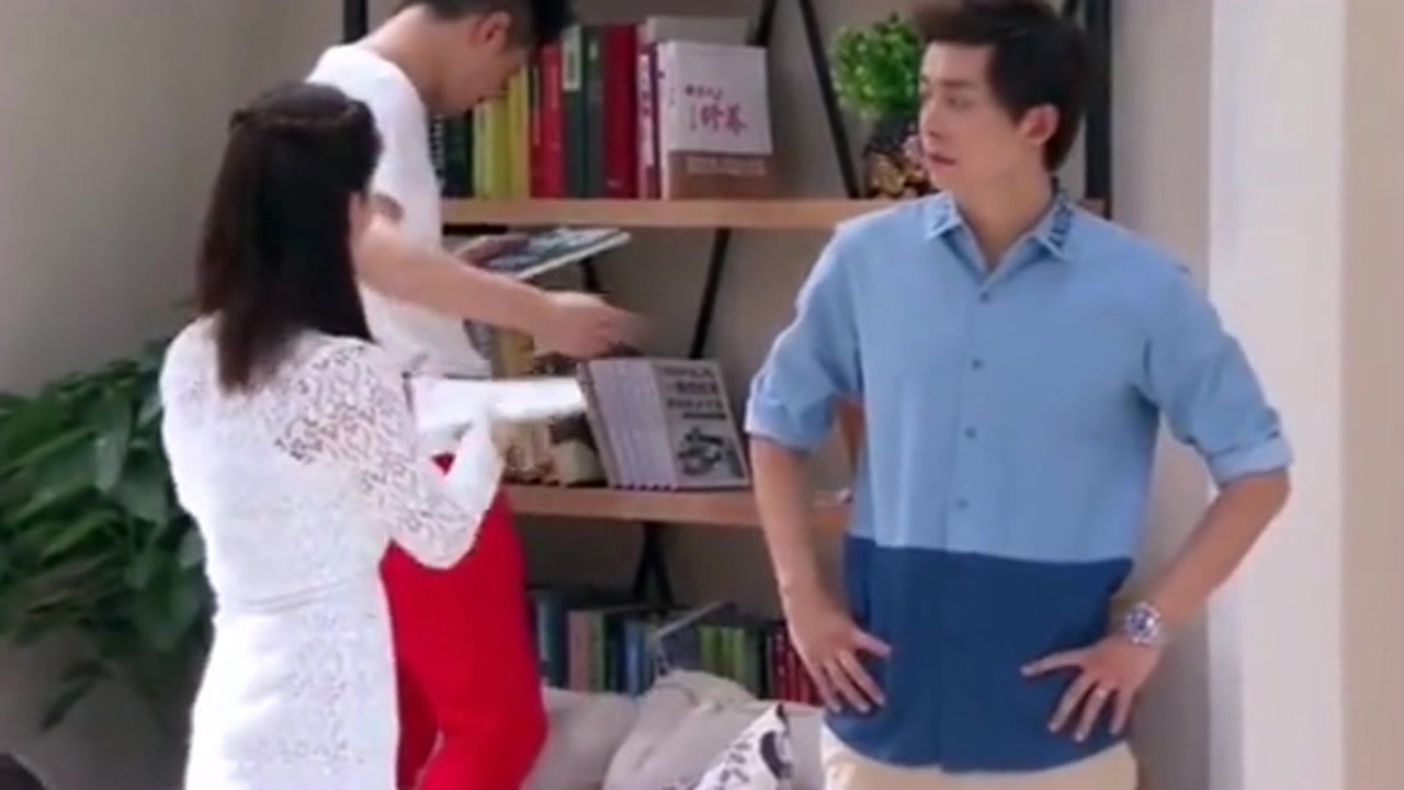 妻子的青梅竹马来家帮忙,丈夫上前霸气接下工具箱,秒被打脸