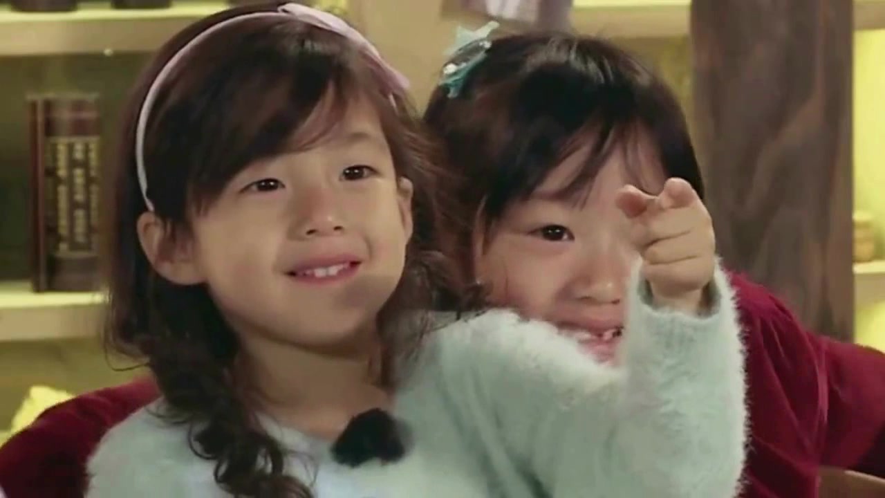 小泡芙近照曝光 长发及腰气质大变样 网友:差点认不出