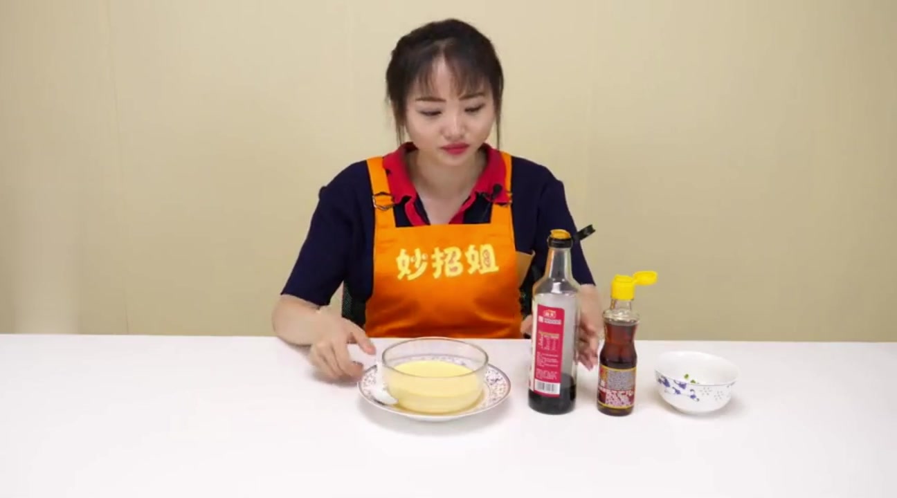 学会这个小窍门,煮出来的水蒸蛋香滑软嫩不起孔,营养美味易消化