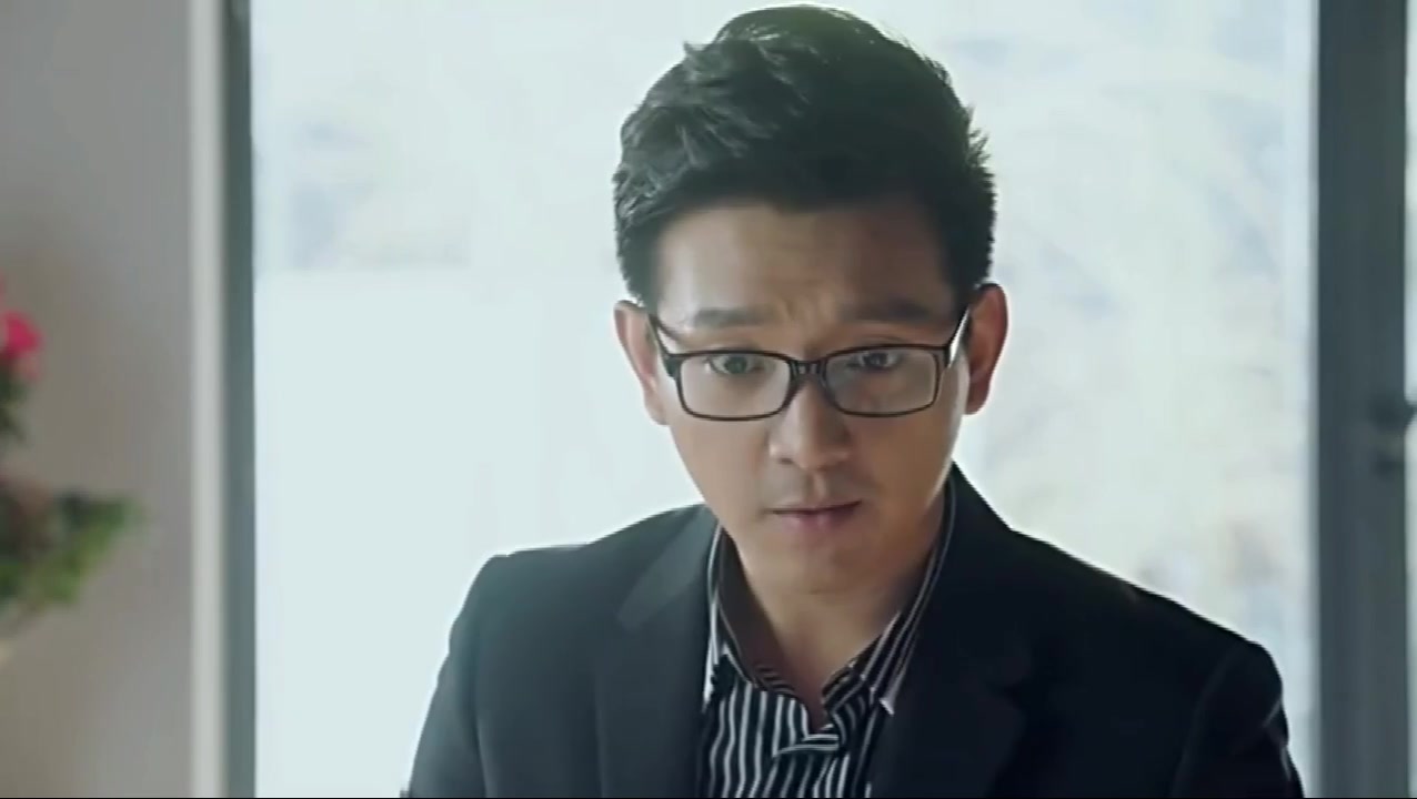 儿子给殷桃和陈江河带来了礼物