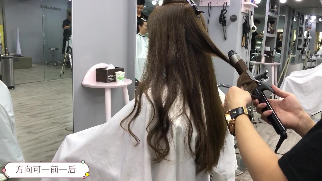 及腰长发电卷棒教学 轻松卷出网上流行的慵懒卷发