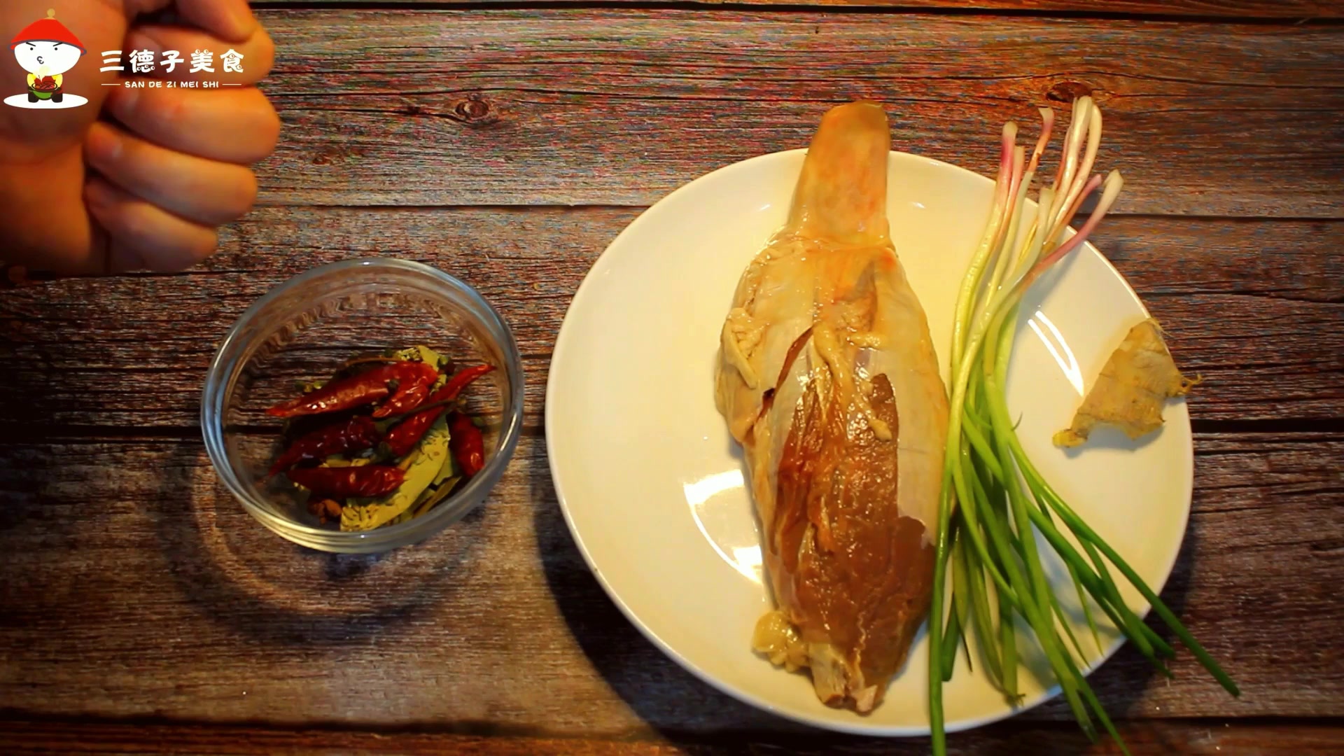 牛腱子肉在家卤出来,配上大厨秘制蘸料,卤菜店都吃不到