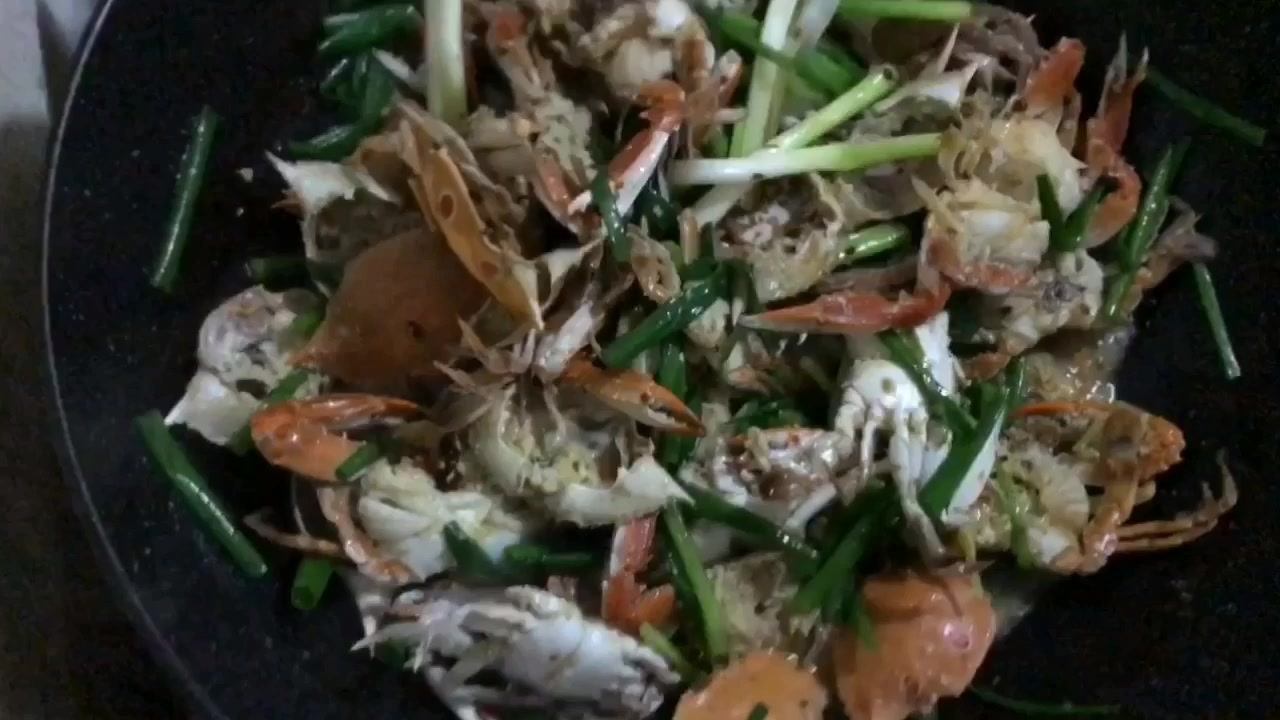 潮汕海蟹家常做法,简单易做,炒出来肉质鲜美,看了都流口水