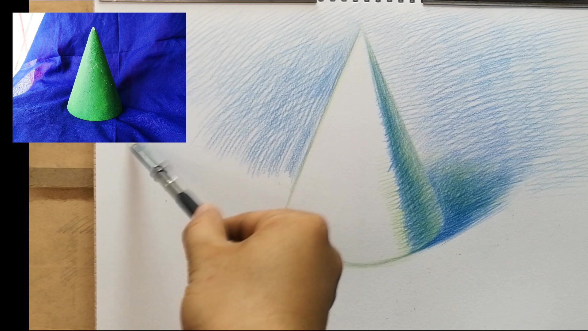 学院派彩色铅笔素描——正方体作画示范2