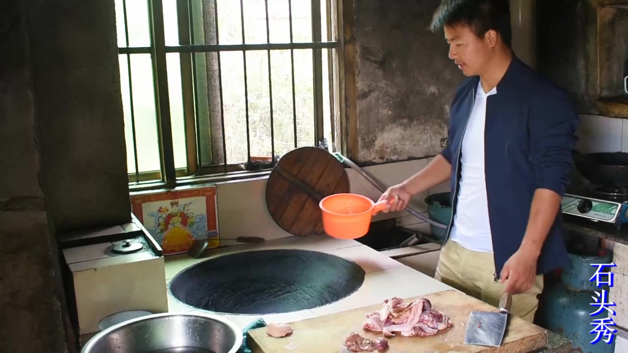 鸭肉这样炒真好吃,一人吃两三斤,香喷喷的