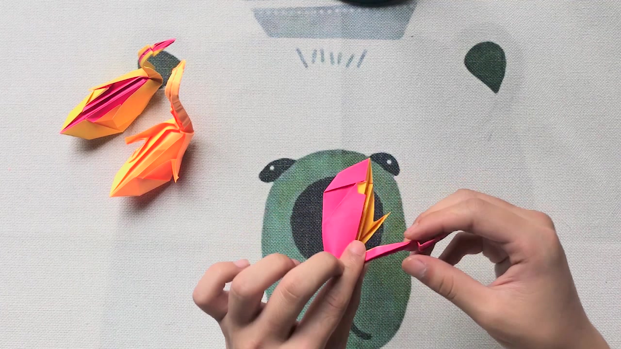 1张纸折出优雅的天鹅,diy手工折纸视频,折完很美