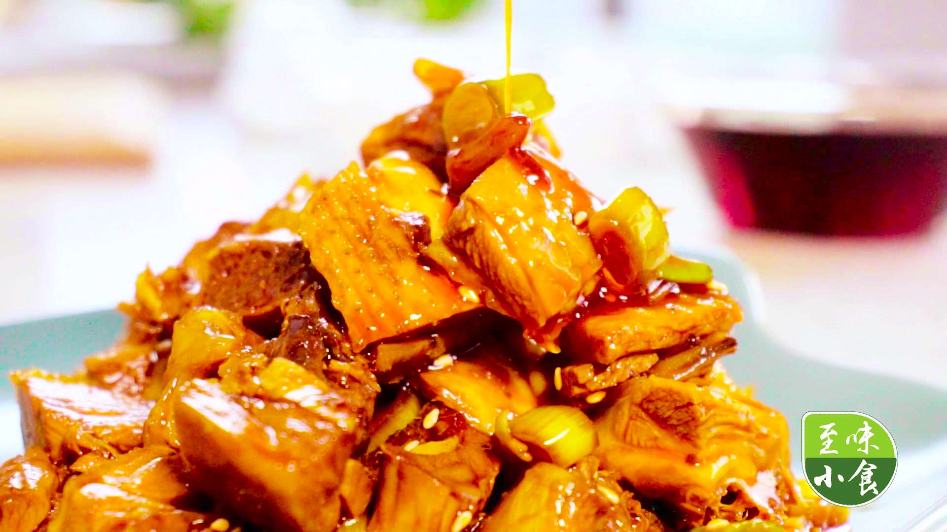 成都人夏天超爱的红油鸡块,川菜大厨毫无保留教你做这道夏日美食