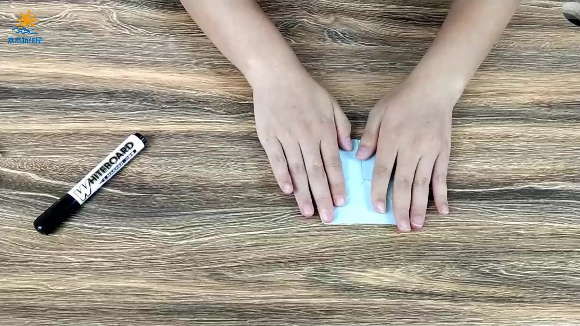 小时候和小伙伴一起折的热带鱼,还记得吗,和我们一起回忆一下