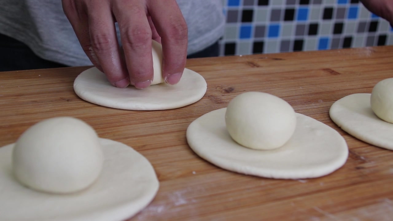 馒头这样做都舍不得吃了,劲道有嚼劲,蒸得好不好评论告诉我