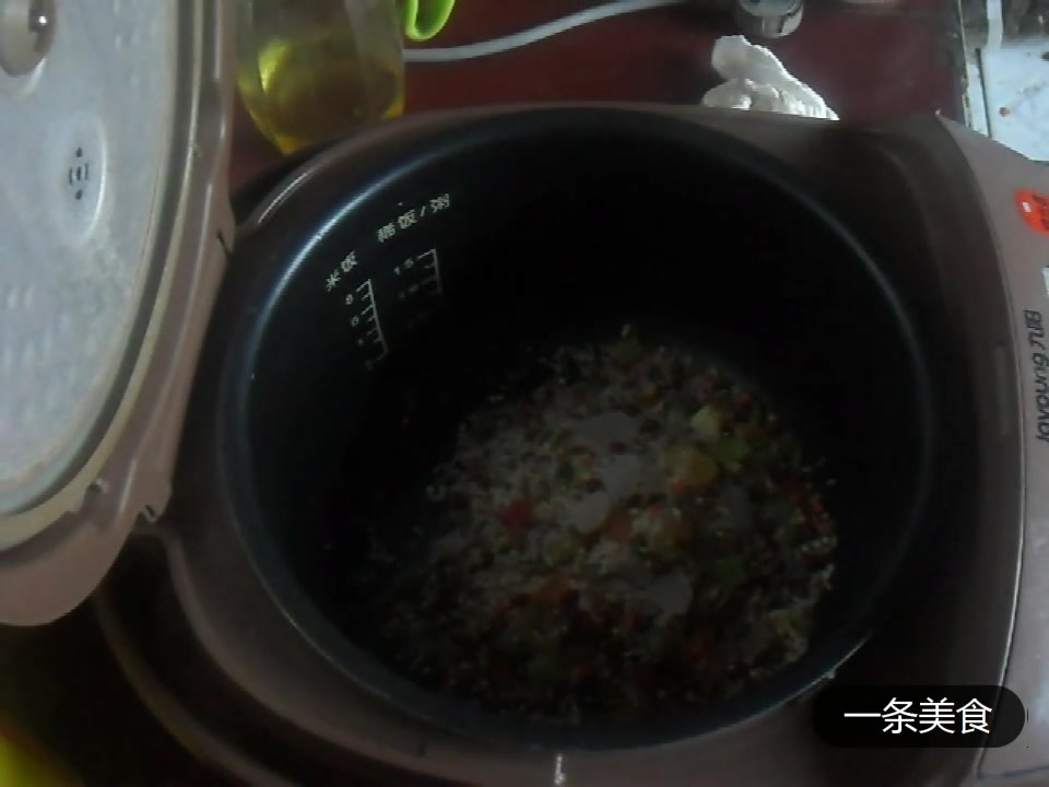 一条的美食之水果粥 简简单单制作营养丰富早晨起来孩子抢着喝